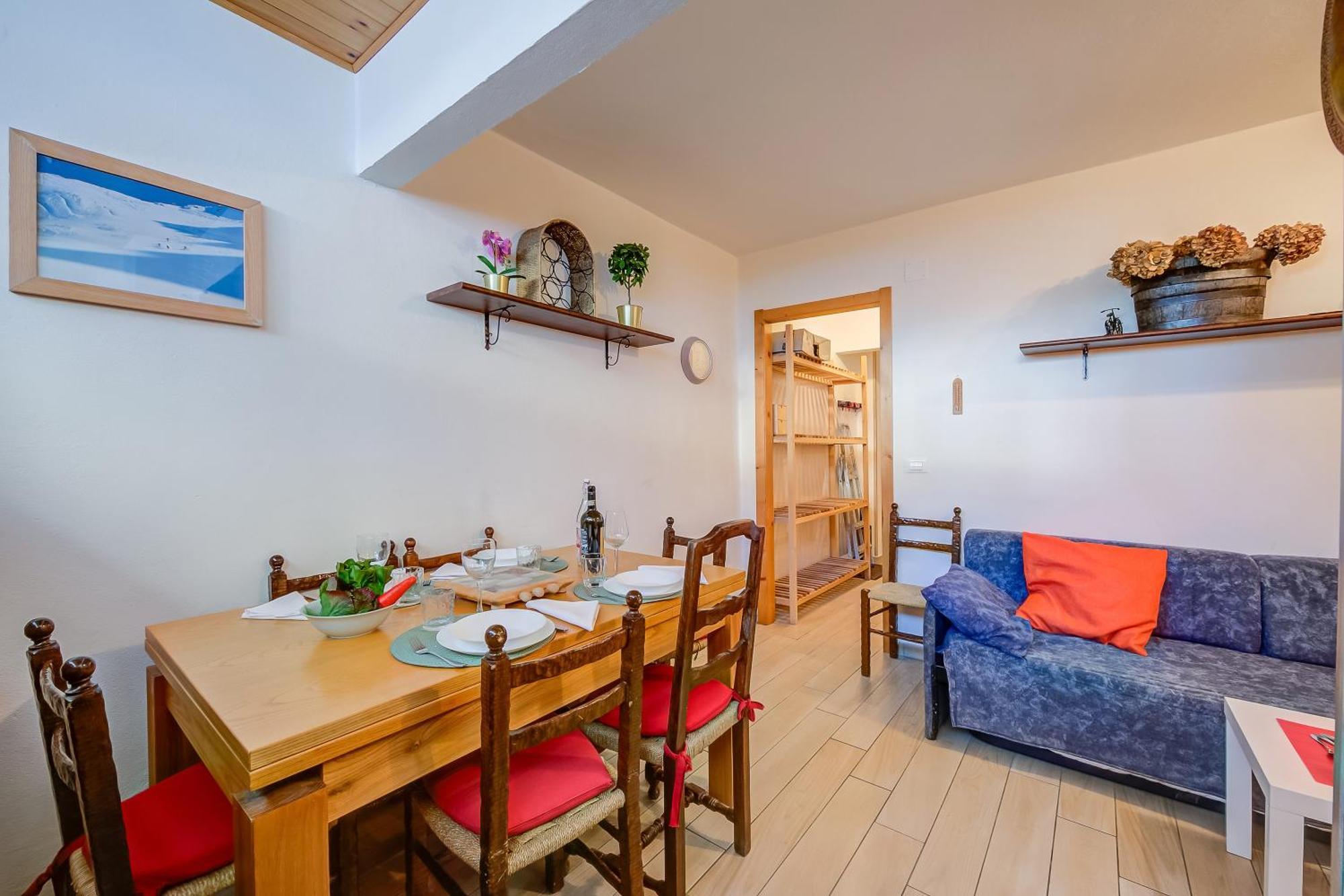 Apartment La Tana Dell'ermellino 3 In Out - Happy Sestriere
